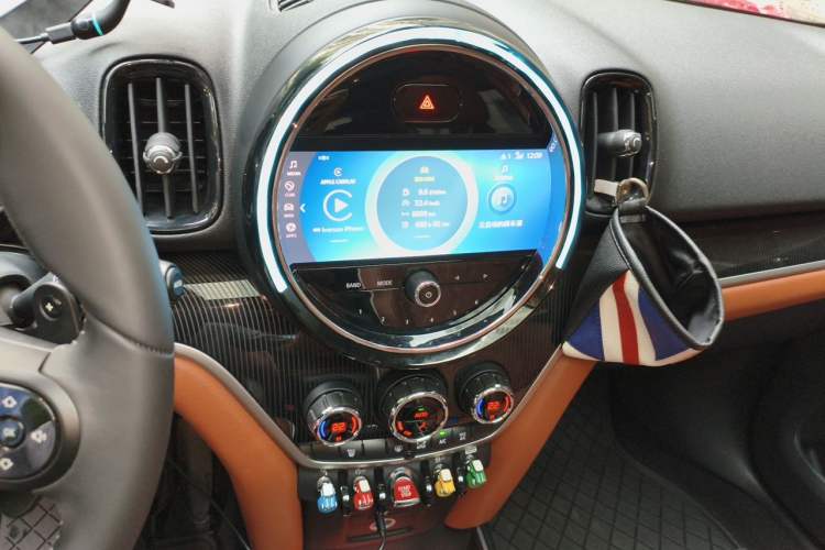 Used MINI Countryman 2022 2.0T COOPER S ALL4 Audio And AC Panel