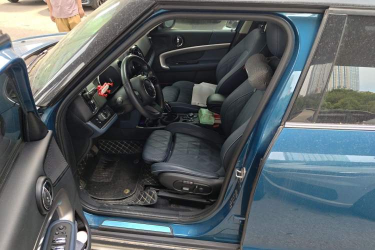 Used MINI Countryman 2022 Revised Version 1.5T COOPER ALL4 Connoisseur Driver Seat