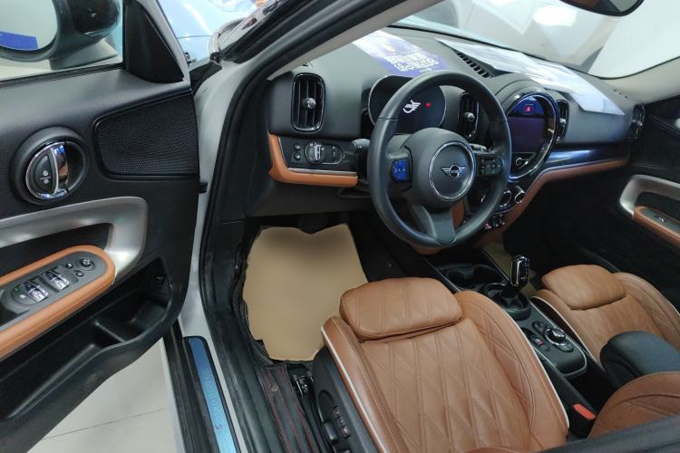 Used MINI Countryman 2022 Updated 2.0T COOPER S Driver Seat