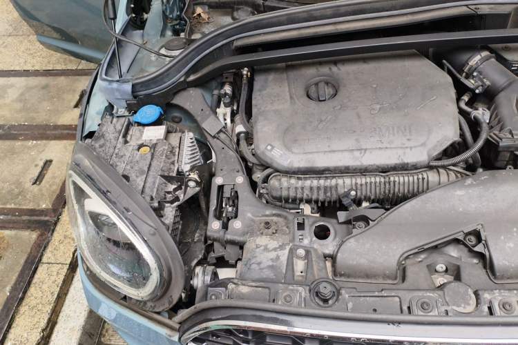Used MINI Countryman 2022 2.0T COOPER S ALL4 Engine Bay Right