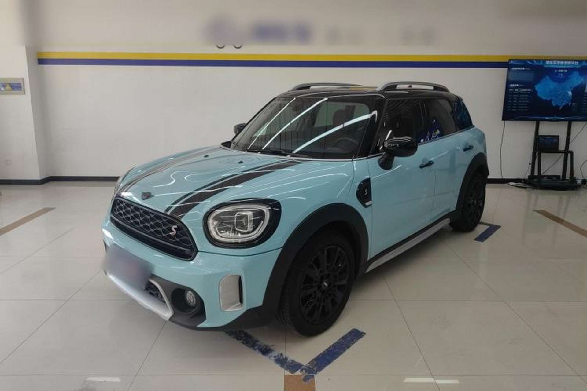 Used MINI Countryman 2022 Updated 2.0T COOPER S Front Left 45 Deg