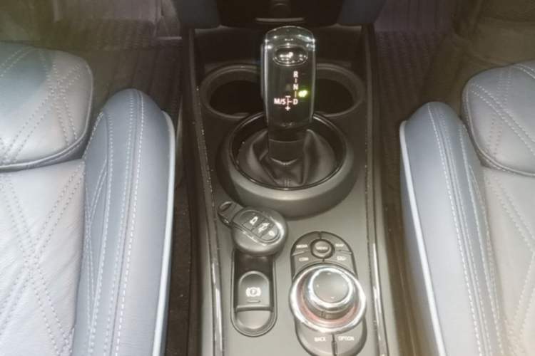 Used MINI Countryman 2022 2.0T COOPER S Gear Lever