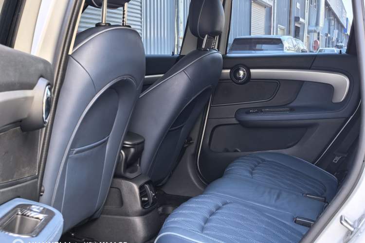 Used MINI Countryman 2022 2.0T COOPER S Interior 8
