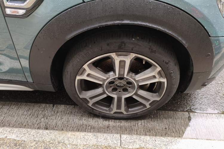 Used MINI Countryman 2022 2.0T COOPER S ALL4 Right Front Wheel Hub