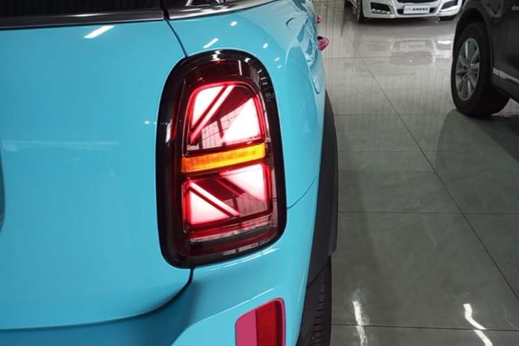 Used MINI Countryman 2022 2.0T COOPER S Right Rear Taillight