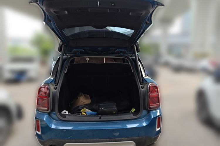 Used MINI Countryman 2022 Revised Version 1.5T COOPER ALL4 Connoisseur Trunk