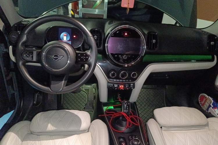 Used MINI Countryman 2022 1.5T COOPER Connoisseur Center Console