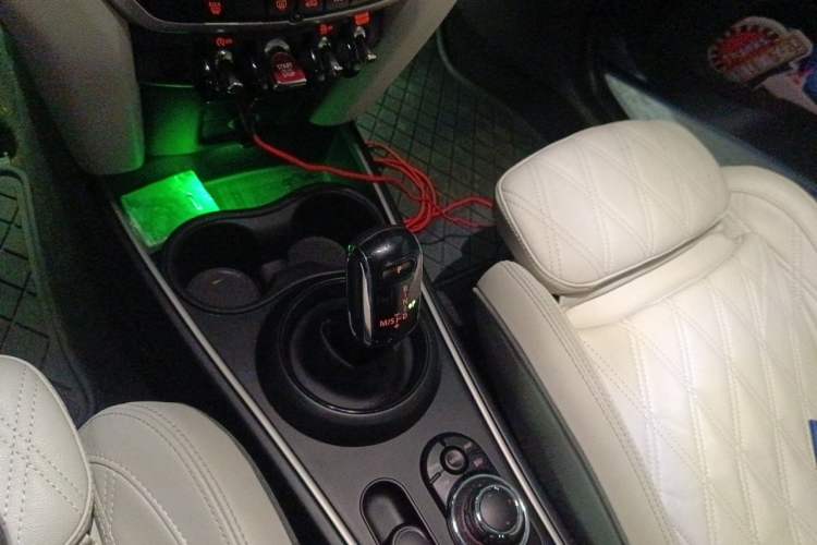 Used MINI Countryman 2022 1.5T COOPER Connoisseur Gear Lever