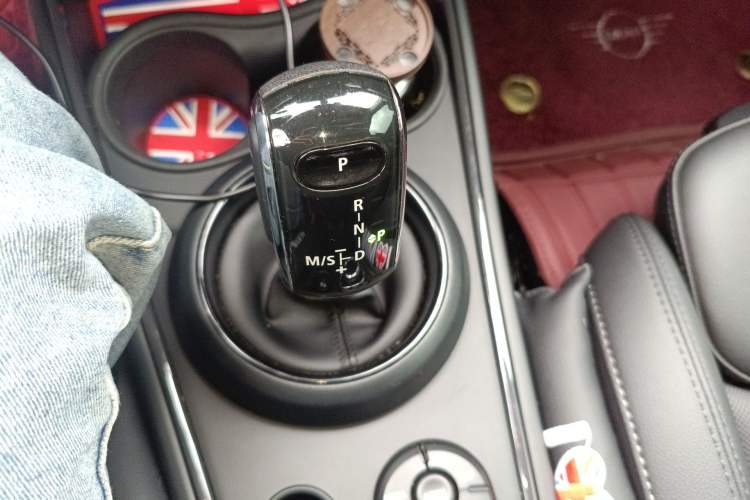 Used MINI Countryman 2022 2.0T COOPER S ALL4 Gear Lever