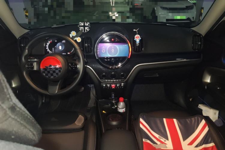 Used MINI Countryman 2022 1.5T COOPER ALL4 Connoisseur Center Console