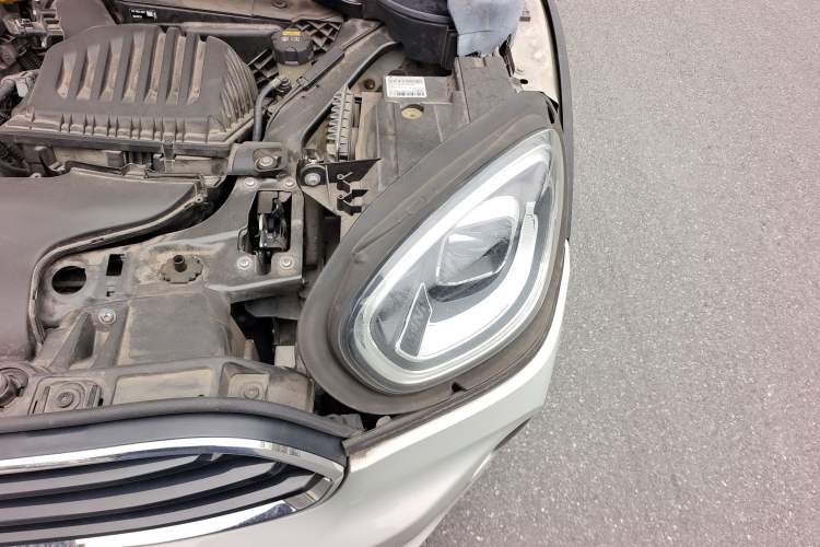 Used MINI Countryman 2022 Revised Version 1.5T COOPER ALL4 Connoisseur Engine Bay Left