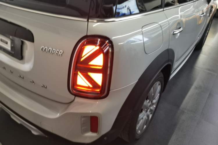 Used MINI Countryman 2022 1.5T COOPER ALL4 Exterior 3