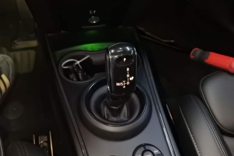 Used MINI Countryman 2022 1.5T COOPER ALL4 Gear Lever
