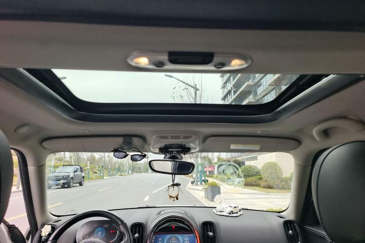 Used MINI Countryman 2022 Revised Version 1.5T COOPER ALL4 Connoisseur Headliner