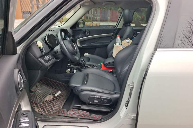 Used MINI Countryman 2022 Revised Version 1.5T COOPER ALL4 Connoisseur Left Front Seat