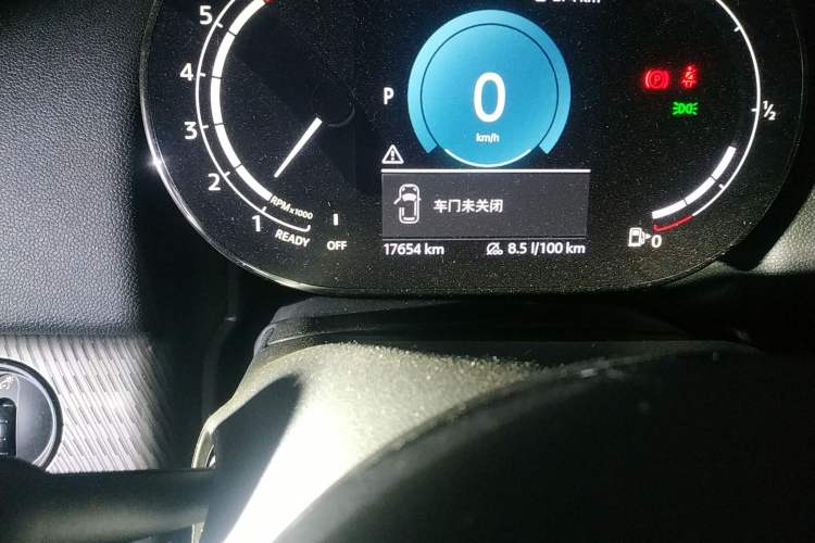 Used MINI Countryman 2022 1.5T COOPER ALL4 Connoisseur Odometer Close Up