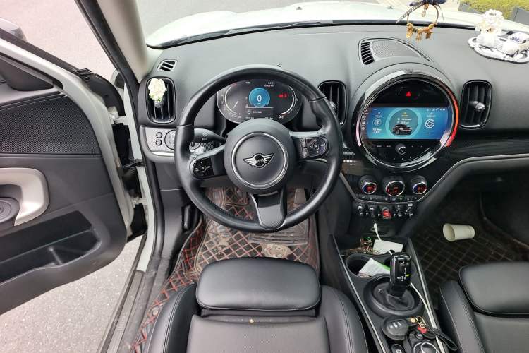 Used MINI Countryman 2022 Revised Version 1.5T COOPER ALL4 Connoisseur Steering Wheel