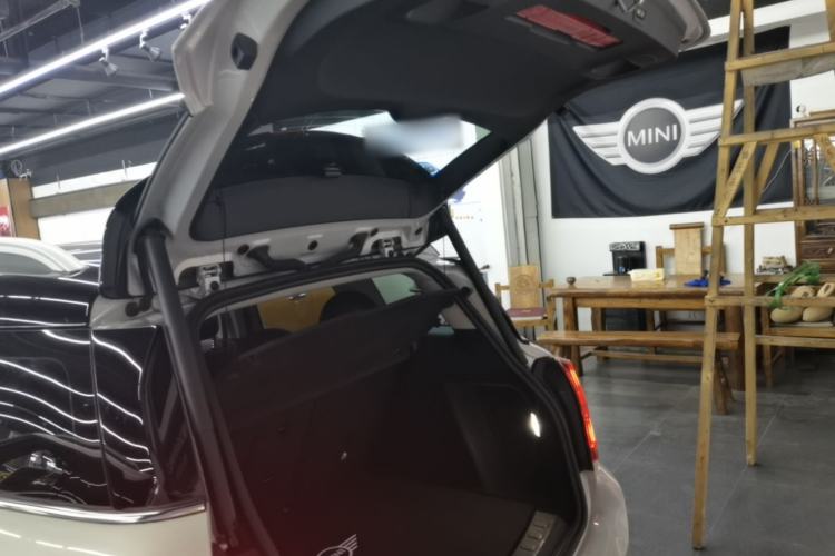 Used MINI Countryman 2022 1.5T COOPER ALL4 Trunk