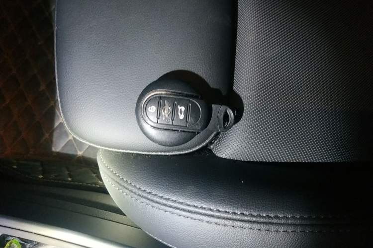 Used MINI Countryman 2022 1.5T COOPER ALL4 Connoisseur Vehicle Key