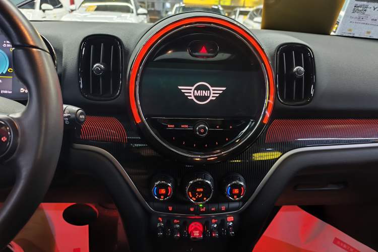 Used MINI Countryman 2022 2.0T COOPER S Audio And AC Panel