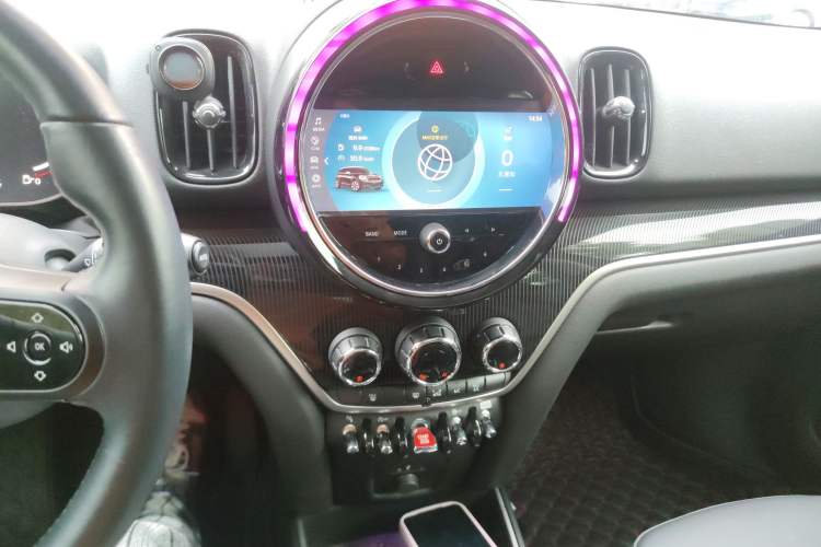 Used MINI Countryman 2022 1.5T COOPER Connoisseur Audio And AC Panel