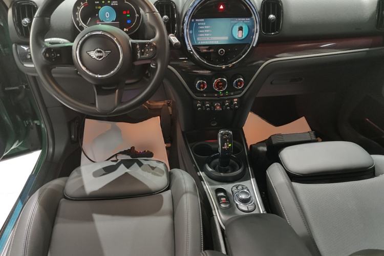 Used MINI Countryman 2022 Updated 1.5T COOPER Connoisseur Center Console