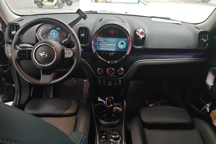 Used MINI Countryman 2022 Updated 1.5T COOPER Connoisseur Center Console