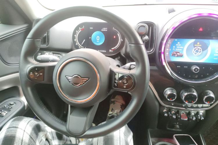 Used MINI Countryman 2022 1.5T COOPER Connoisseur Center Console