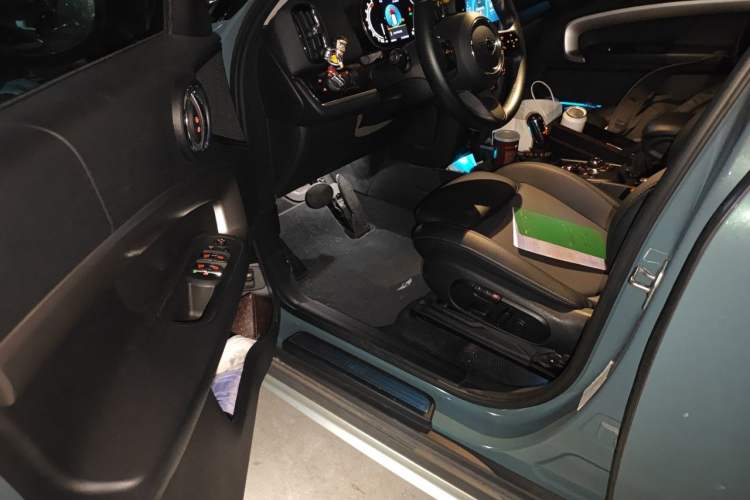 Used MINI Countryman 2022 1.5T COOPER Connoisseur Driver Seat