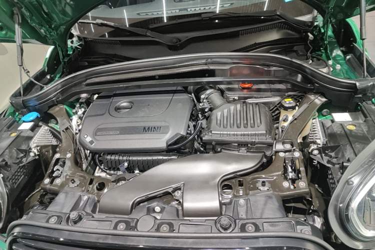 Used MINI Countryman 2022 Updated 1.5T COOPER Connoisseur Engine Bay
