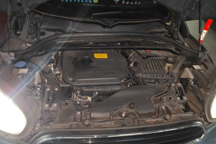 Used MINI Countryman 2022 1.5T COOPER Connoisseur Engine Bay