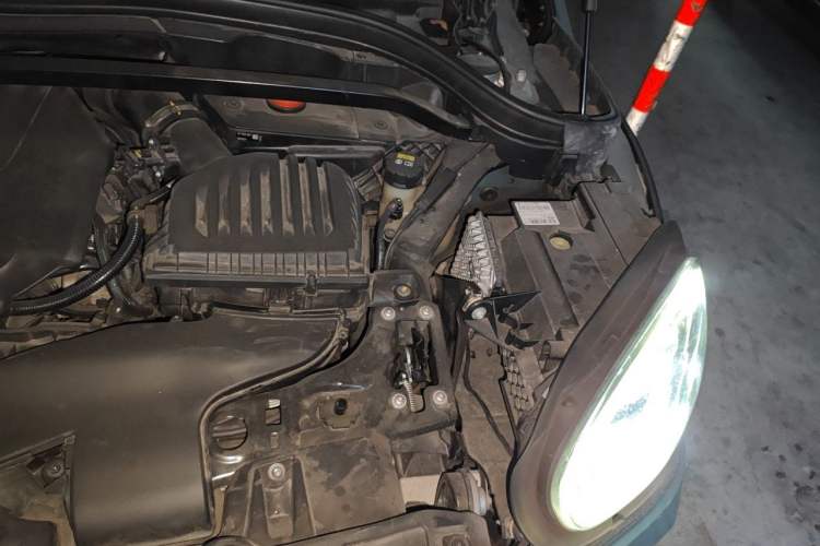 Used MINI Countryman 2022 1.5T COOPER Connoisseur Engine Bay Left