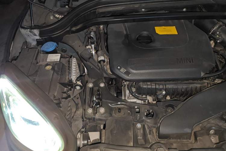 Used MINI Countryman 2022 1.5T COOPER Connoisseur Engine Bay Right
