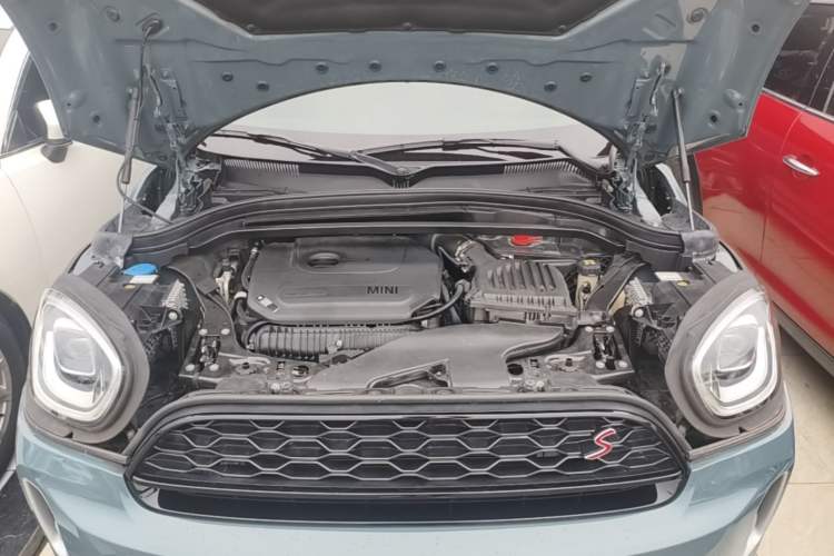 Used MINI Countryman 2022 Updated 2.0T COOPER S ALL4 Engine Bay