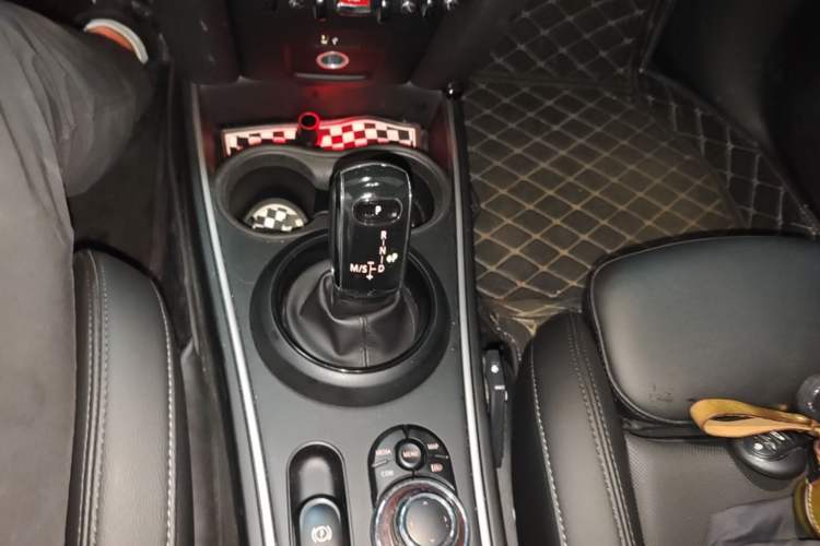 Used MINI Countryman 2022 Updated 2.0T COOPER S Gear Lever