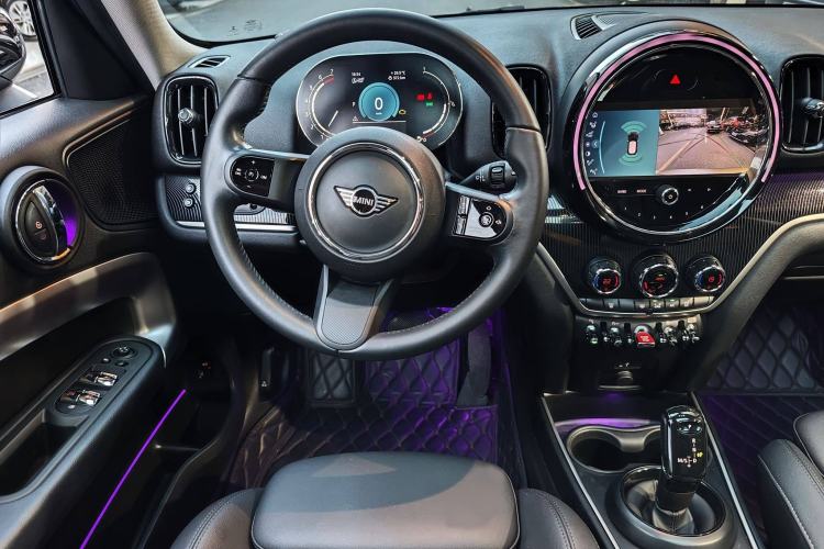 Used MINI Countryman 2022 Updated 1.5T COOPER Connoisseur Interior 1