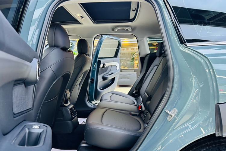 Used MINI Countryman 2022 Updated 1.5T COOPER Connoisseur Interior 3