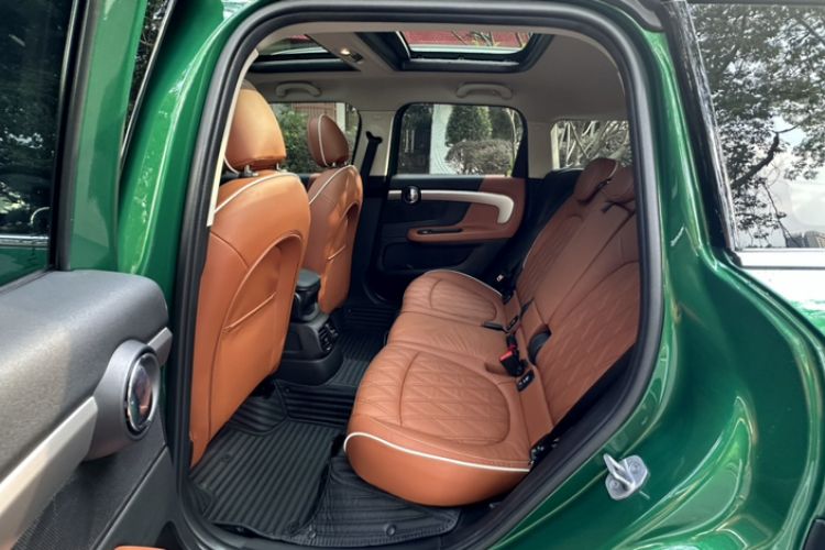 Used MINI Countryman 2022 2.0T COOPER S Interior 4
