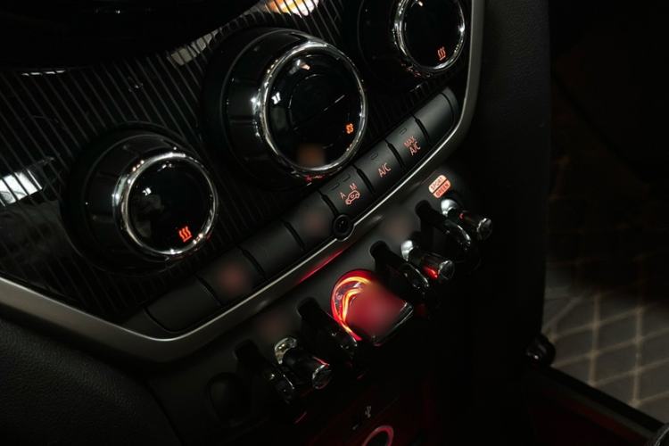 Used MINI Countryman 2022 Updated 2.0T COOPER S Interior 4