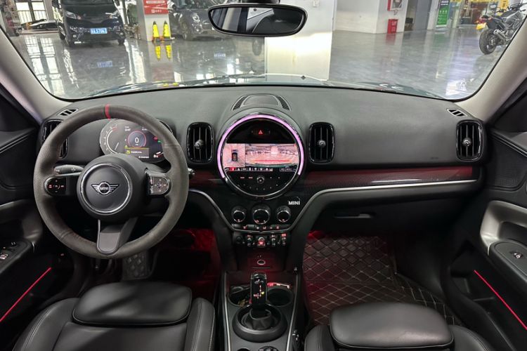 Used MINI Countryman 2022 Updated 2.0T COOPER S Interior 5