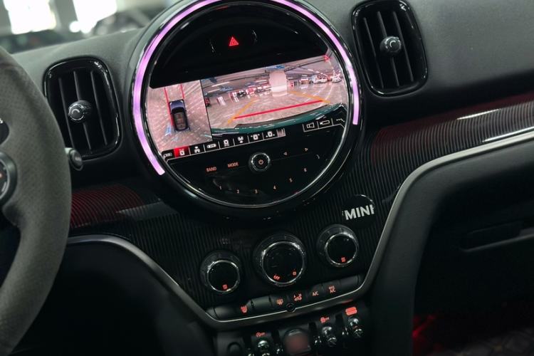 Used MINI Countryman 2022 Updated 2.0T COOPER S Interior 9