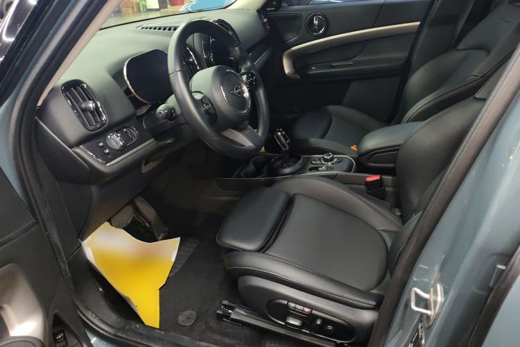 Used MINI Countryman 2022 2.0T COOPER S Left Front Seat