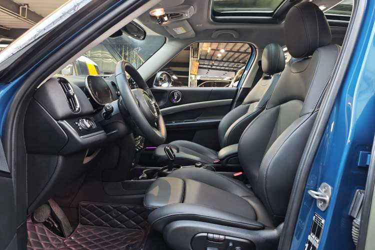 Used MINI Countryman 2022 Updated 1.5T COOPER Connoisseur Left Front Seat
