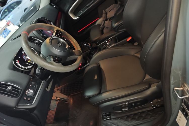 Used MINI Countryman 2022 Updated 2.0T COOPER S Left Front Seat