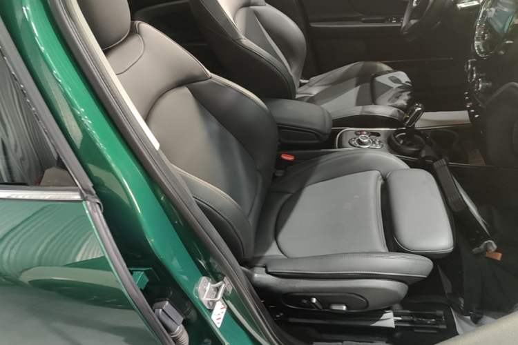 Used MINI Countryman 2022 Updated 1.5T COOPER Connoisseur Right Front Seat