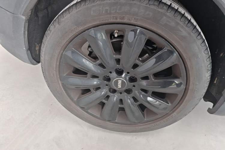 Used MINI Countryman 2022 Updated 1.5T COOPER Connoisseur Right Rear Wheel Hub