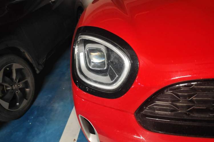 Used MINI Countryman 2022 Updated 2.0T COOPER S ALL4 Right Front Headlight