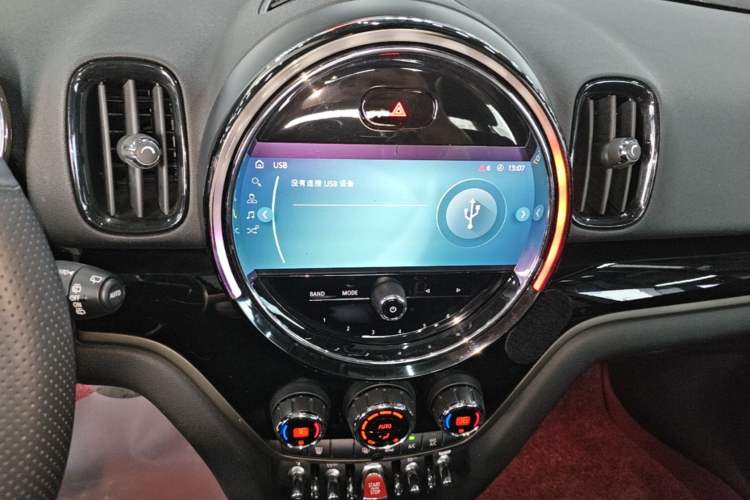 Used MINI Countryman 2022 2.0T COOPER S ALL4 Audio And AC Panel