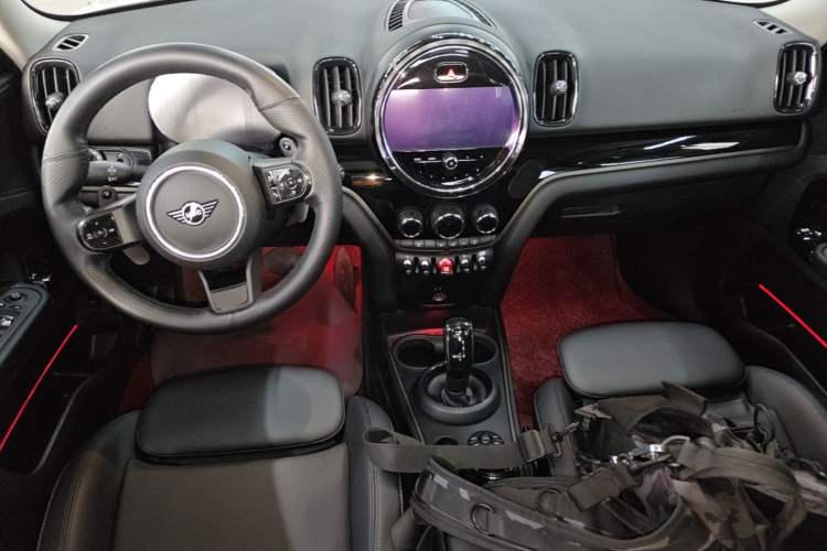 Used MINI Countryman 2022 2.0T COOPER S ALL4 Center Console