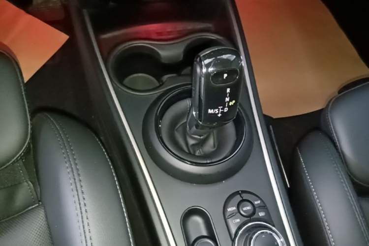 Used MINI Countryman 2022 1.5T COOPER Connoisseur Gear Lever